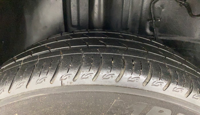 2021 Tata ALTROZ XZ 1.2, Petrol, Manual, 13,647 km, Right Rear Tyre Tread