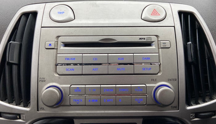 2011 Hyundai i20 MAGNA O 1.2, Petrol, Manual, 82,861 km, Infotainment System