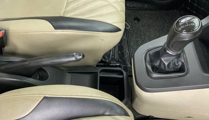 2019 Maruti New Wagon-R 1.0 Lxi (o) cng, CNG, Manual, 1,01,144 km, Gear Lever