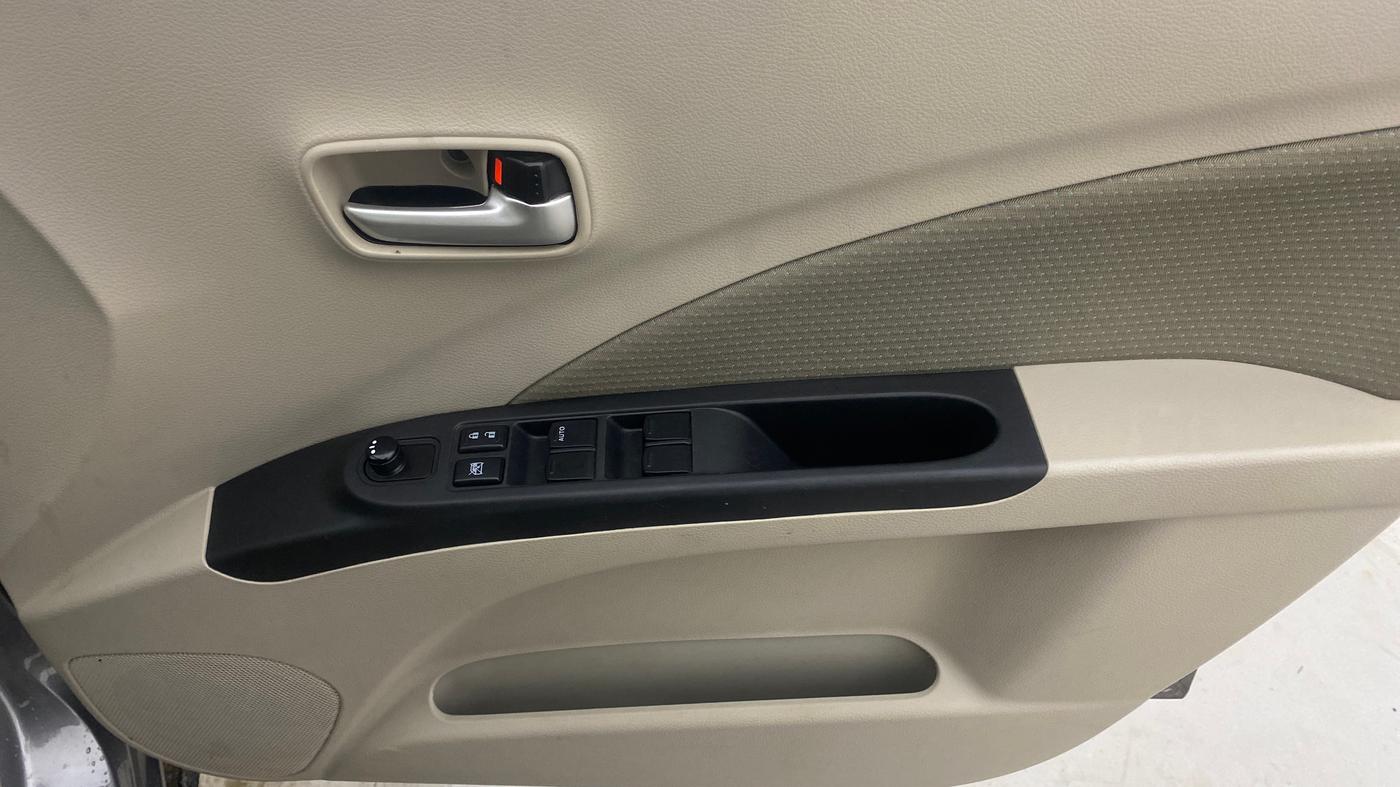 2019 Maruti Celerio ZXI AMT (O), Petrol, Automatic, 29,006 km, Driver Side Door Panels Control