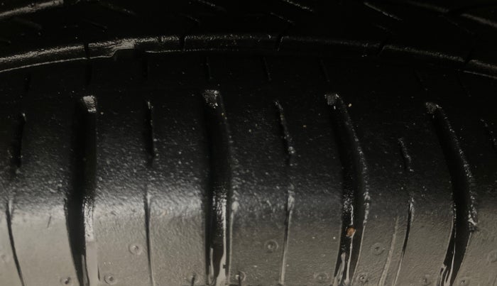 2019 Maruti Celerio ZXI AMT (O), Petrol, Automatic, 29,006 km, Right Front Tyre Tread