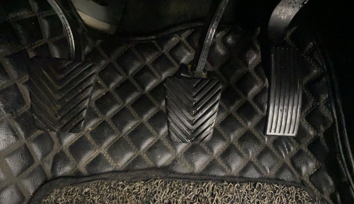 2022 KIA SONET HTK PLUS 1.5, Diesel, Manual, 67,042 km, Pedals