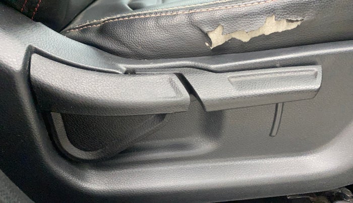 2022 KIA SONET HTK PLUS 1.5, Diesel, Manual, 67,042 km, Driver Side Adjustment Panel