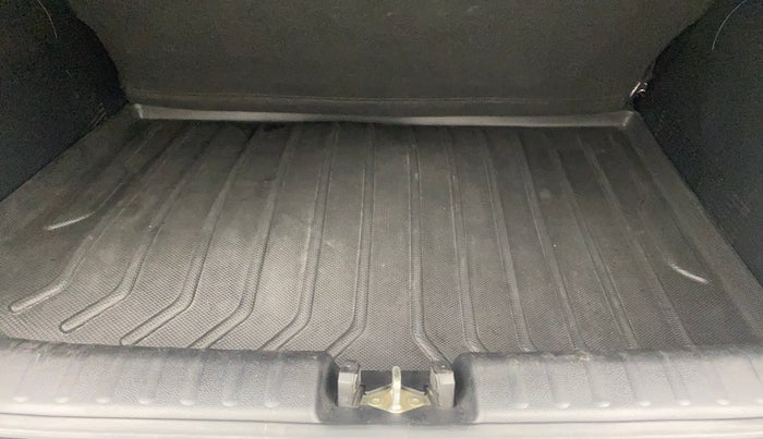 2022 KIA SONET HTK PLUS 1.5, Diesel, Manual, 67,042 km, Boot Inside