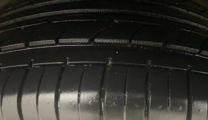 2019 Hyundai Verna 1.6 VTVT SX, Petrol, Manual, 49,754 km, Right Rear Tyre Tread