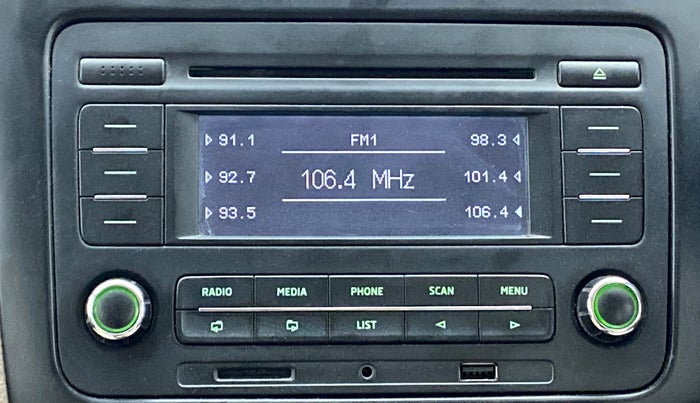 2014 Skoda Rapid ELEGANCE 1.6 TDI MT, Diesel, Manual, 84,401 km, Infotainment System