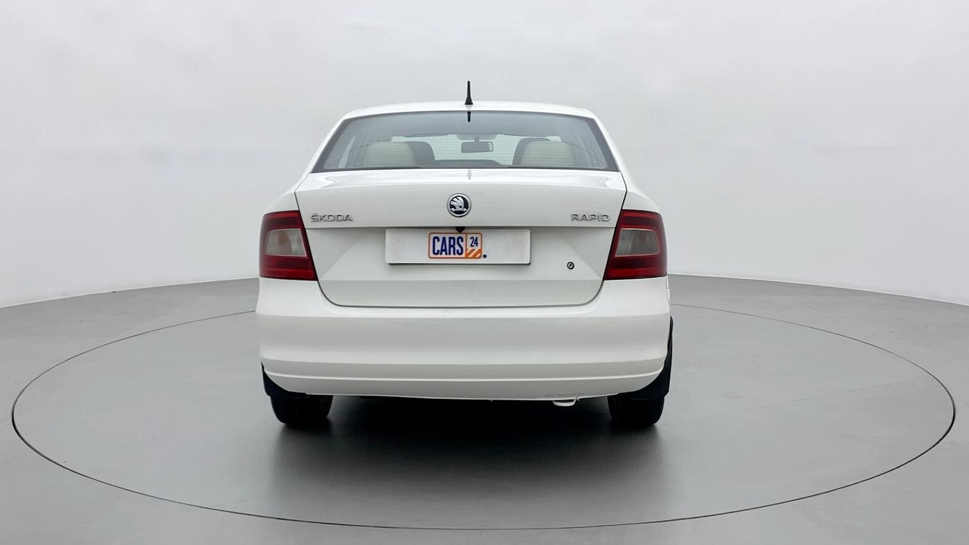 2014 Skoda Rapid ELEGANCE 1.6 TDI MT, Diesel, Manual, 84,401 km, Back/Rear