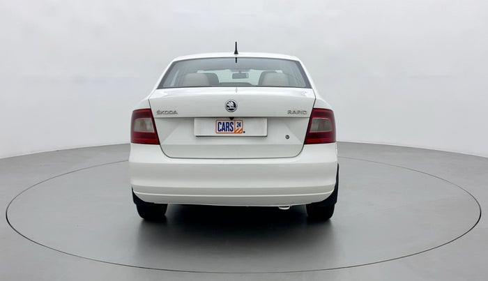 2014 Skoda Rapid ELEGANCE 1.6 TDI MT, Diesel, Manual, 84,401 km, Back/Rear