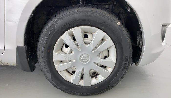 2013 Maruti Swift LXI D, Petrol, Manual, 53,719 km, Right Front Wheel
