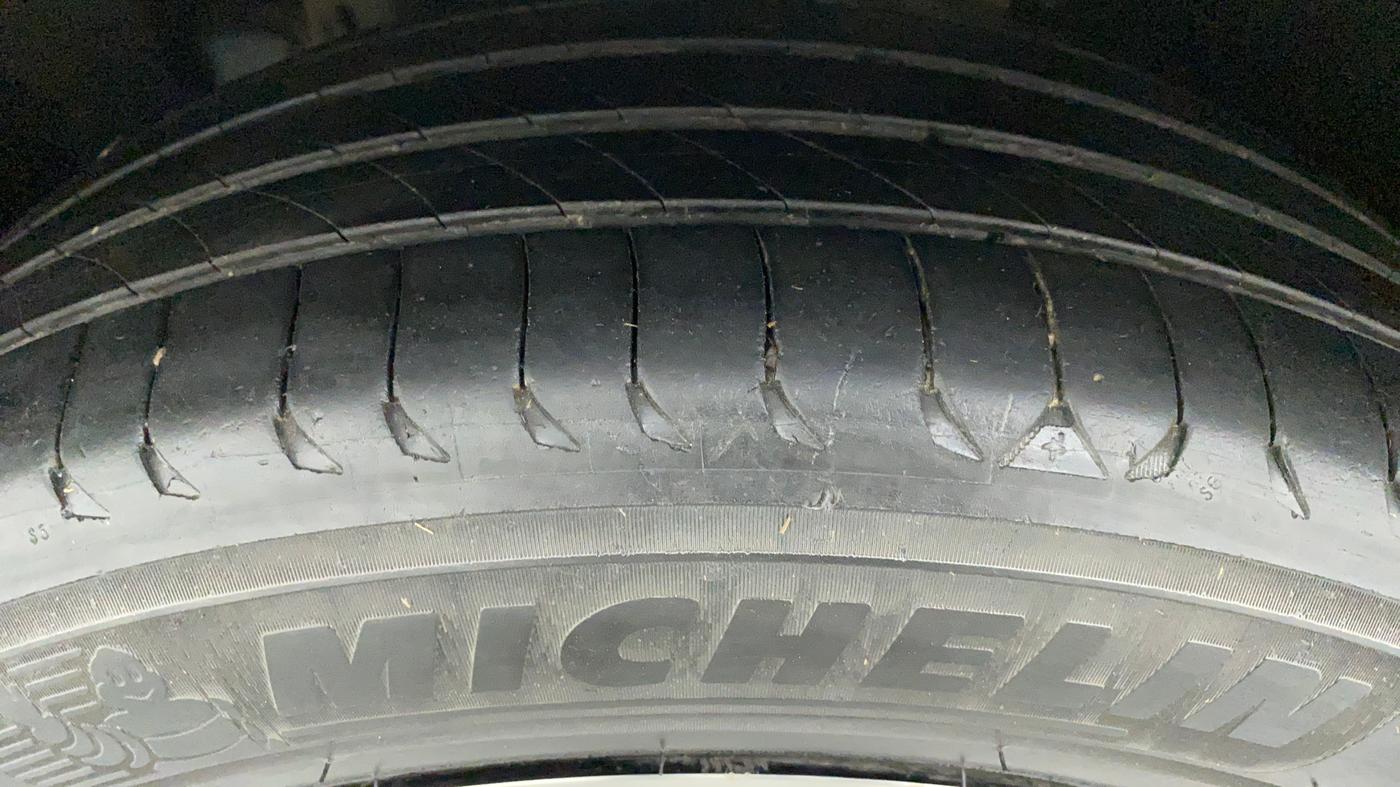 2018 Mahindra MARAZZO M4 7STR, Diesel, Manual, 79,641 km, Left Front Tyre Tread