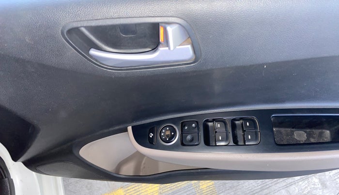 2019 Hyundai Grand i10 SPORTZ 1.2 KAPPA VTVT, Petrol, Manual, 89,450 km, Driver Side Door Panels Control