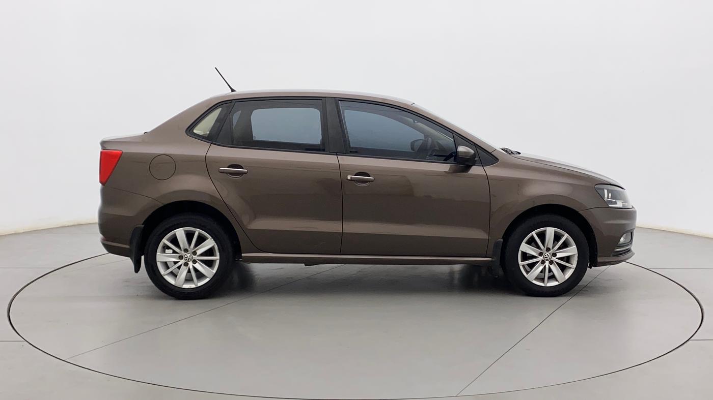2017 Volkswagen Ameo HIGHLINE1.2L, Petrol, Manual, 55,672 km, Right Side View