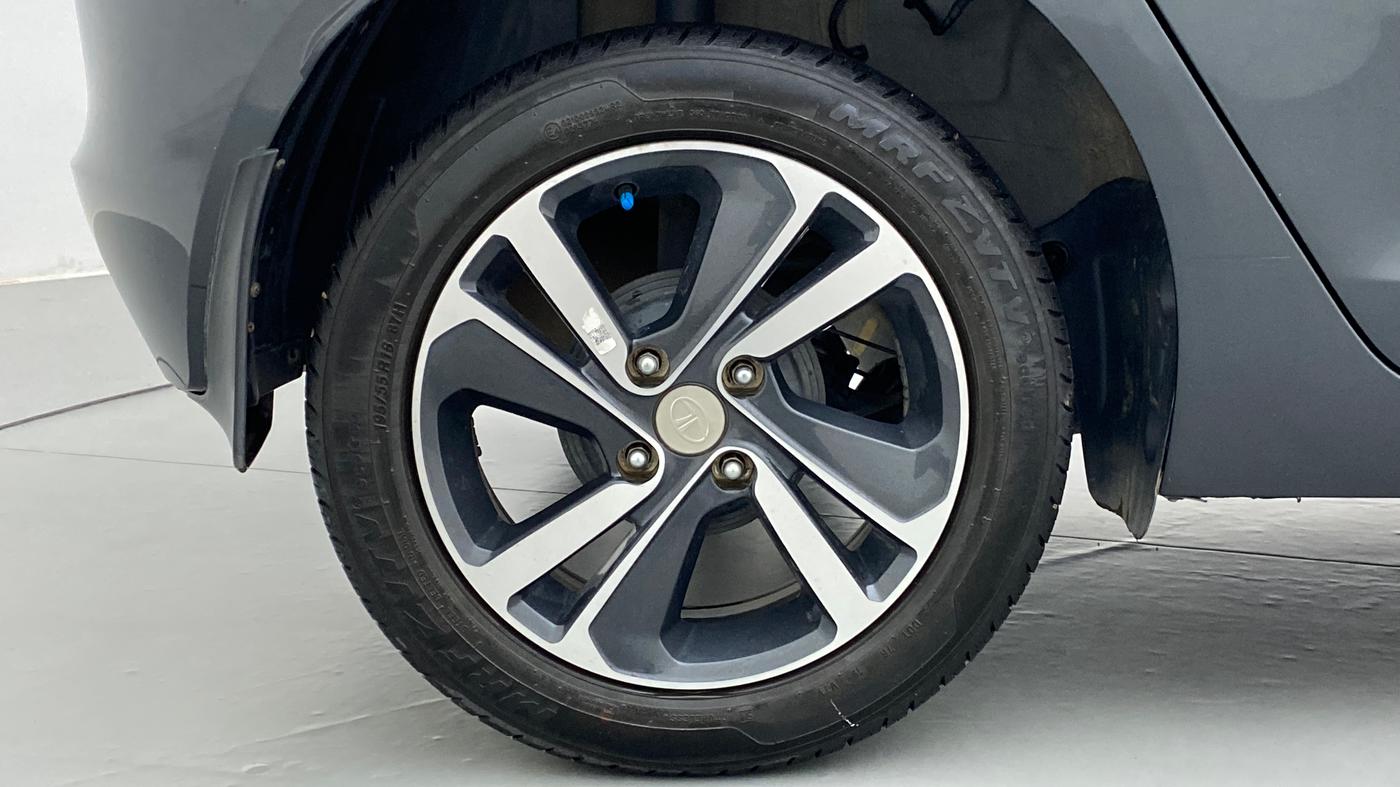 2020 Tata ALTROZ XZ 1.2, Petrol, Manual, 32,957 km, Right Rear Wheel