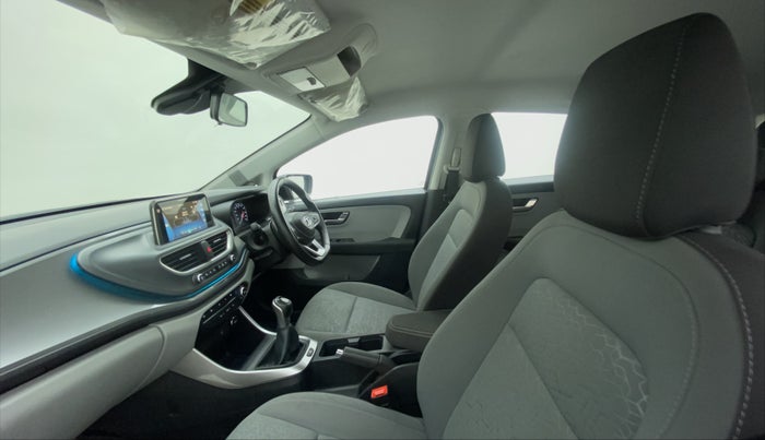 2020 Tata ALTROZ XZ 1.2, Petrol, Manual, 32,957 km, Right Side Front Door Cabin