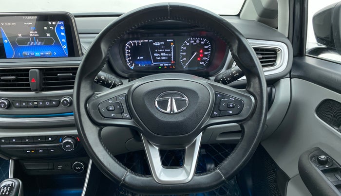 2020 Tata ALTROZ XZ 1.2, Petrol, Manual, 32,957 km, Steering Wheel Close Up