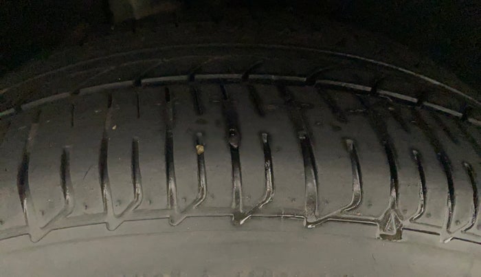 2017 Maruti Baleno ALPHA CVT PETROL 1.2, Petrol, Automatic, 78,830 km, Right Rear Tyre Tread