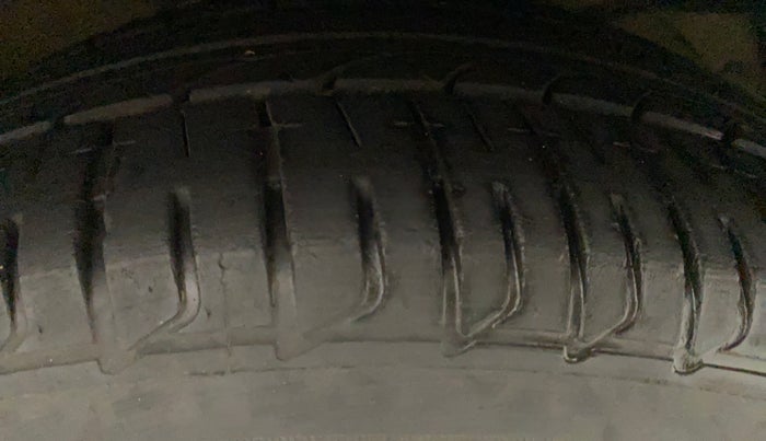2017 Maruti Baleno ALPHA CVT PETROL 1.2, Petrol, Automatic, 78,830 km, Right Front Tyre Tread
