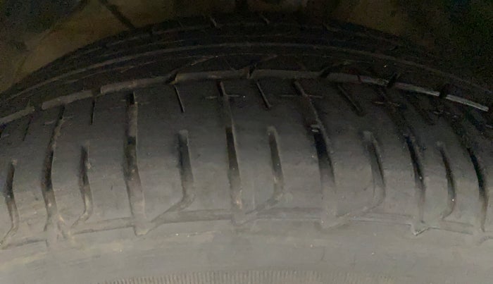2017 Maruti Baleno ALPHA CVT PETROL 1.2, Petrol, Automatic, 78,830 km, Left Front Tyre Tread