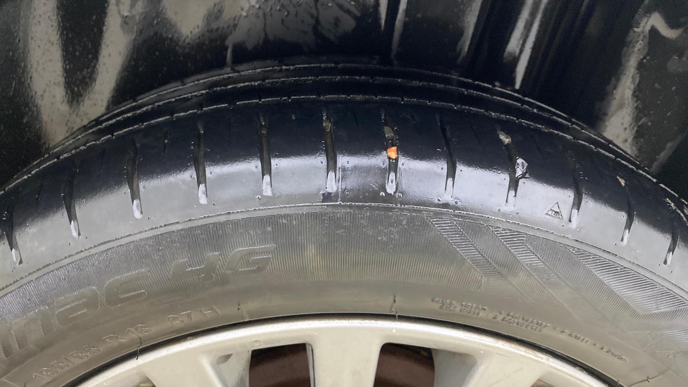 2016 Maruti Ciaz ZDI+ SHVS, Diesel, Manual, 1,36,035 km, Left Rear Tyre Tread