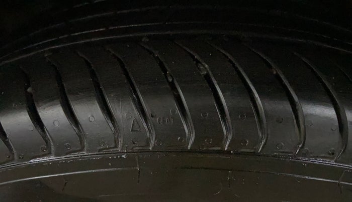 2020 Hyundai NEW SANTRO SPORTZ CNG, CNG, Manual, 49,674 km, Left Rear Tyre Tread