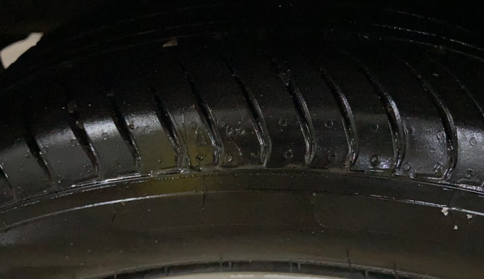 2020 Hyundai NEW SANTRO SPORTZ CNG, CNG, Manual, 49,674 km, Right Rear Tyre Tread