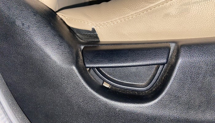 2020 Hyundai NEW SANTRO SPORTZ CNG, CNG, Manual, 49,674 km, Driver Side Adjustment Panel