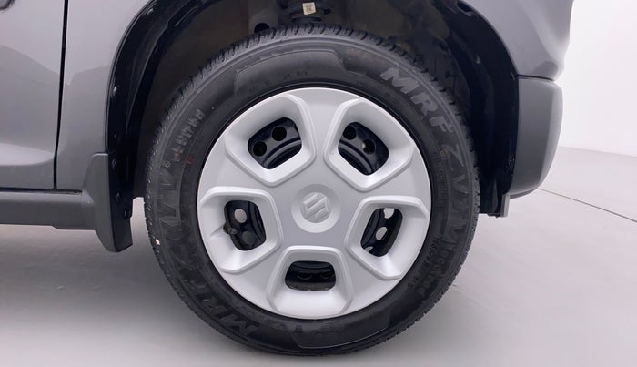 2022 Maruti S PRESSO VXI PLUS, Petrol, Manual, 14,301 km, Right Front Wheel