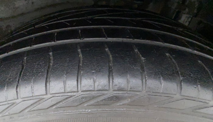 2018 Tata NEXON XZ+ 1.5, Diesel, Manual, 53,144 km, Left Rear Tyre Tread