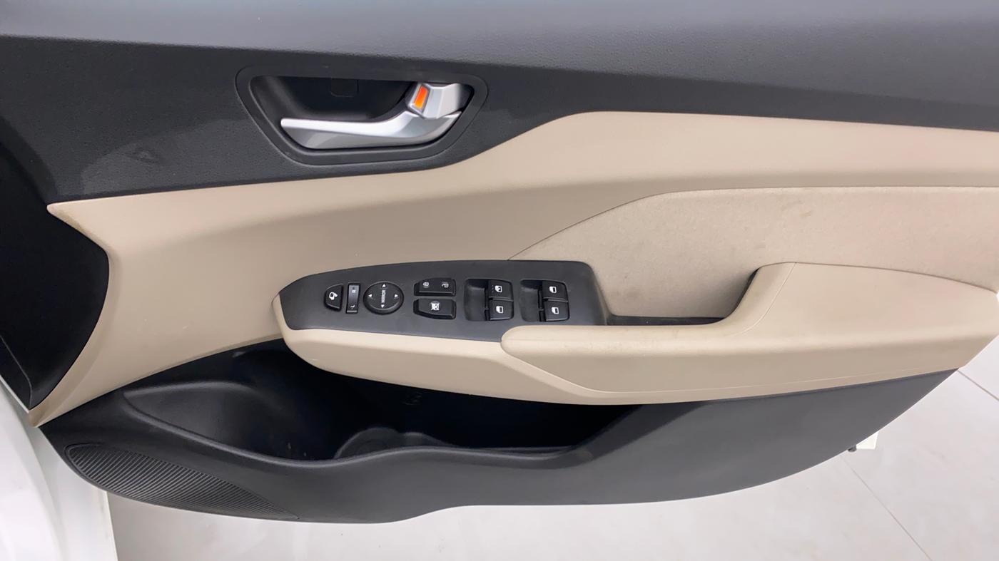 2021 Hyundai Verna SX 1.5 VTVT IVT, Petrol, Automatic, 18,919 km, Driver Side Door Panels Control