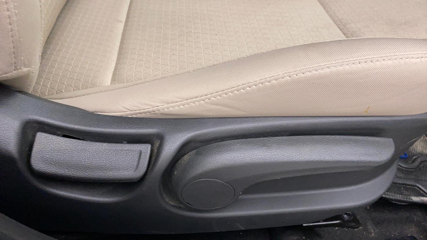 2021 Hyundai Verna SX 1.5 VTVT IVT, Petrol, Automatic, 18,919 km, Driver Side Adjustment Panel