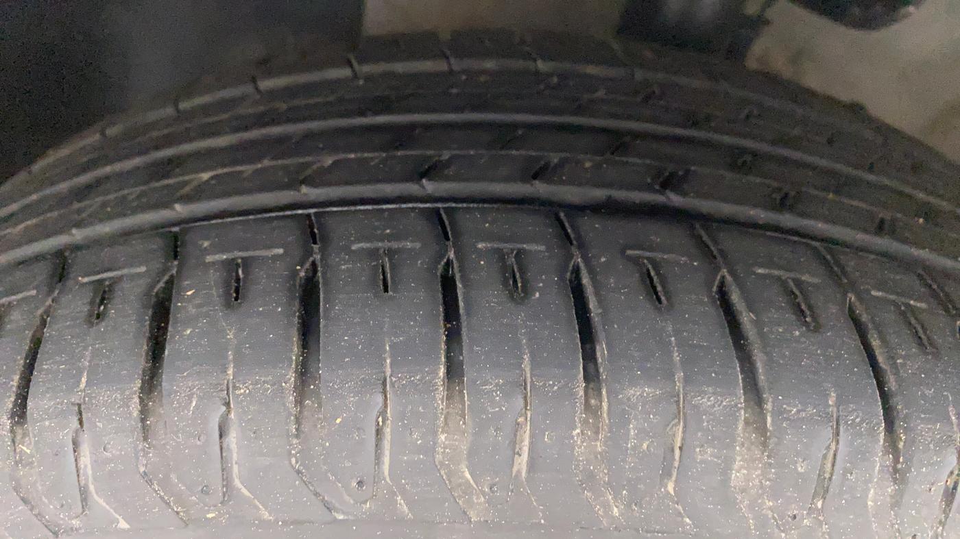 2021 Hyundai Verna SX 1.5 VTVT IVT, Petrol, Automatic, 18,919 km, Left Front Tyre Tread