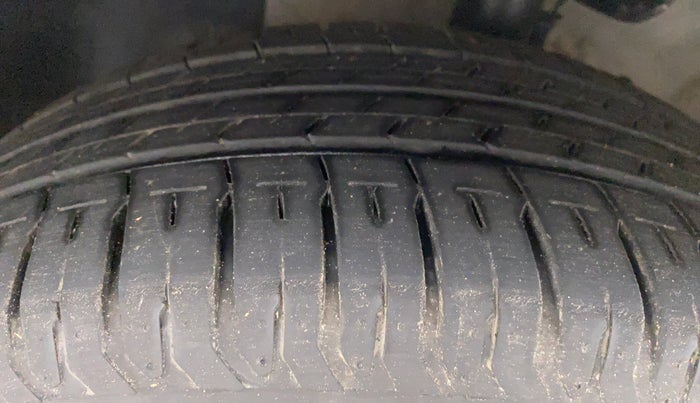 2021 Hyundai Verna SX 1.5 VTVT IVT, Petrol, Automatic, 18,919 km, Left Front Tyre Tread