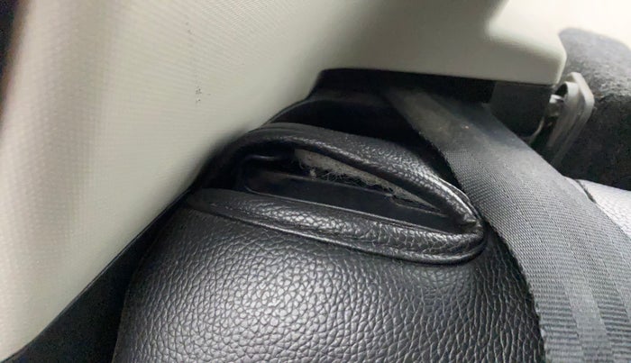 2015 Maruti Swift VDI ABS, Diesel, Manual, 87,989 km, Second-row right seat - Folding lever not working