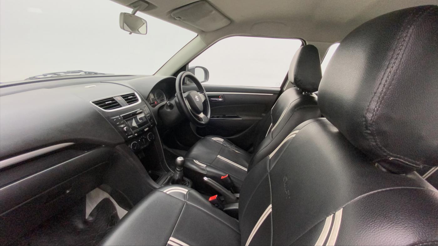 2015 Maruti Swift VDI ABS, Diesel, Manual, 87,989 km, Right Side Front Door Cabin