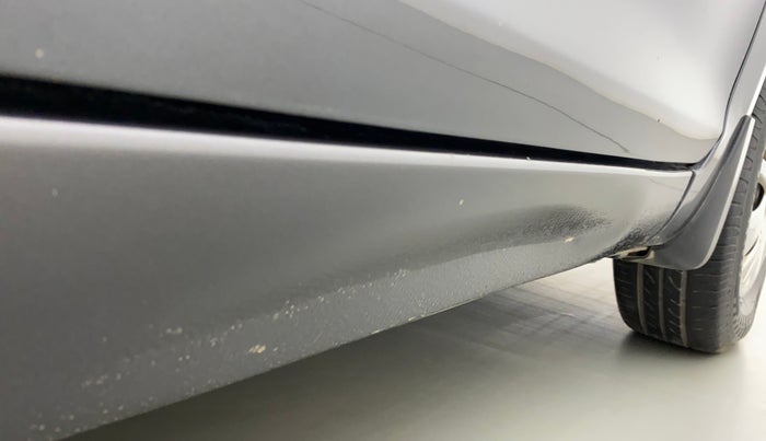 2015 Maruti Swift VDI ABS, Diesel, Manual, 87,989 km, Right running board - Slightly dented