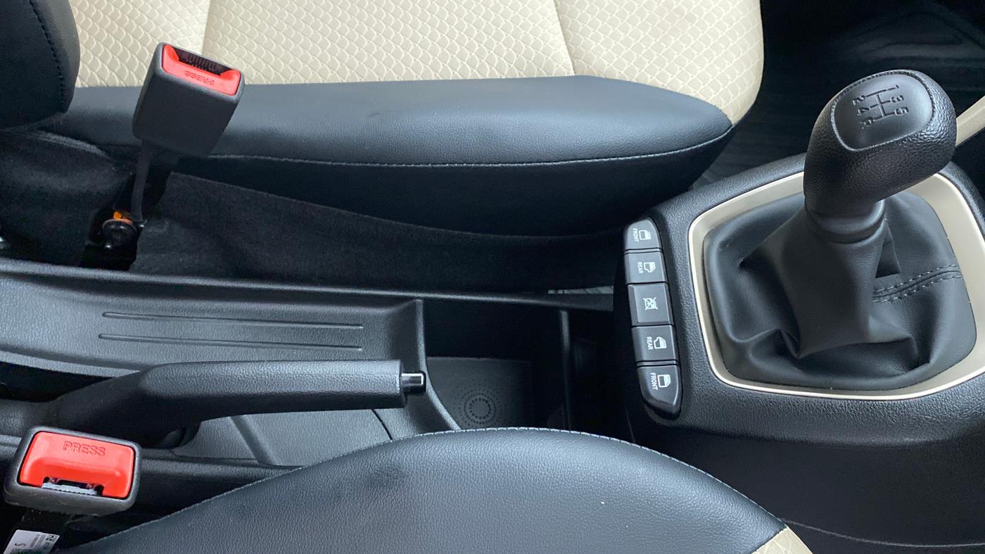 2021 Hyundai NEW SANTRO SPORTZ 1.1, Petrol, Manual, 5,702 km, Gear Lever