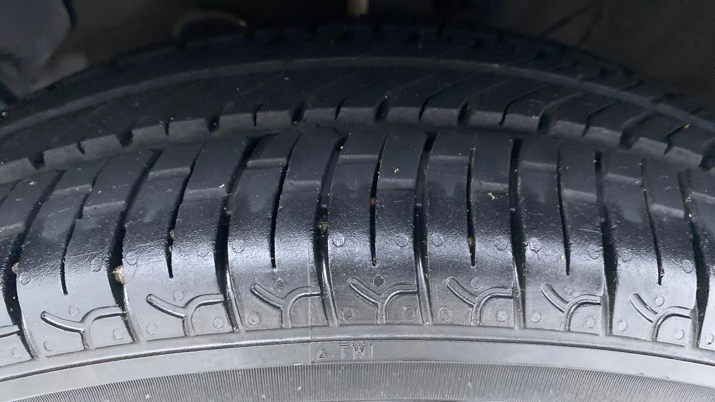 2021 Hyundai NEW SANTRO SPORTZ 1.1, Petrol, Manual, 5,702 km, Left Front Tyre Tread