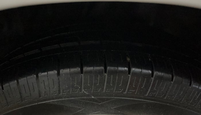 2018 Honda Amaze 1.2L I-VTEC VX, Petrol, Manual, 60,940 km, Left Rear Tyre Tread