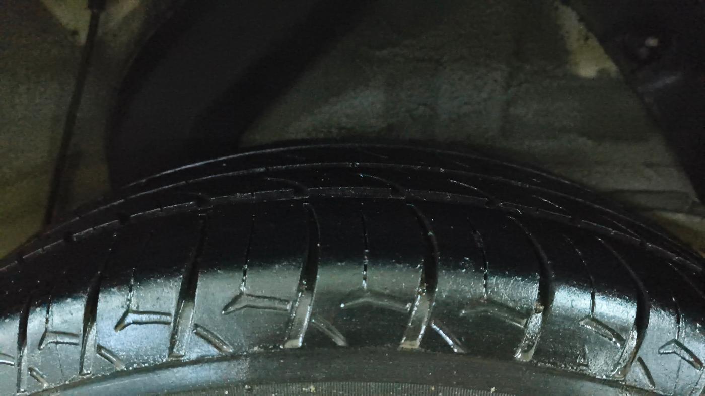 2013 Hyundai i20 SPORTZ 1.2, CNG, Manual, 90,988 km, Left Rear Tyre Tread