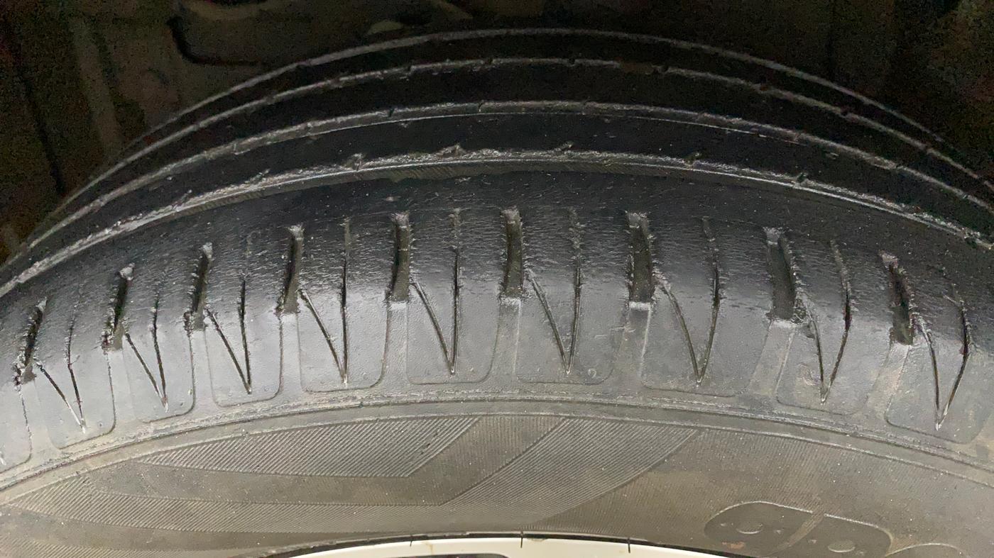 2020 Maruti Vitara Brezza ZXI PLUS, Petrol, Manual, 96,347 km, Left Front Tyre Tread