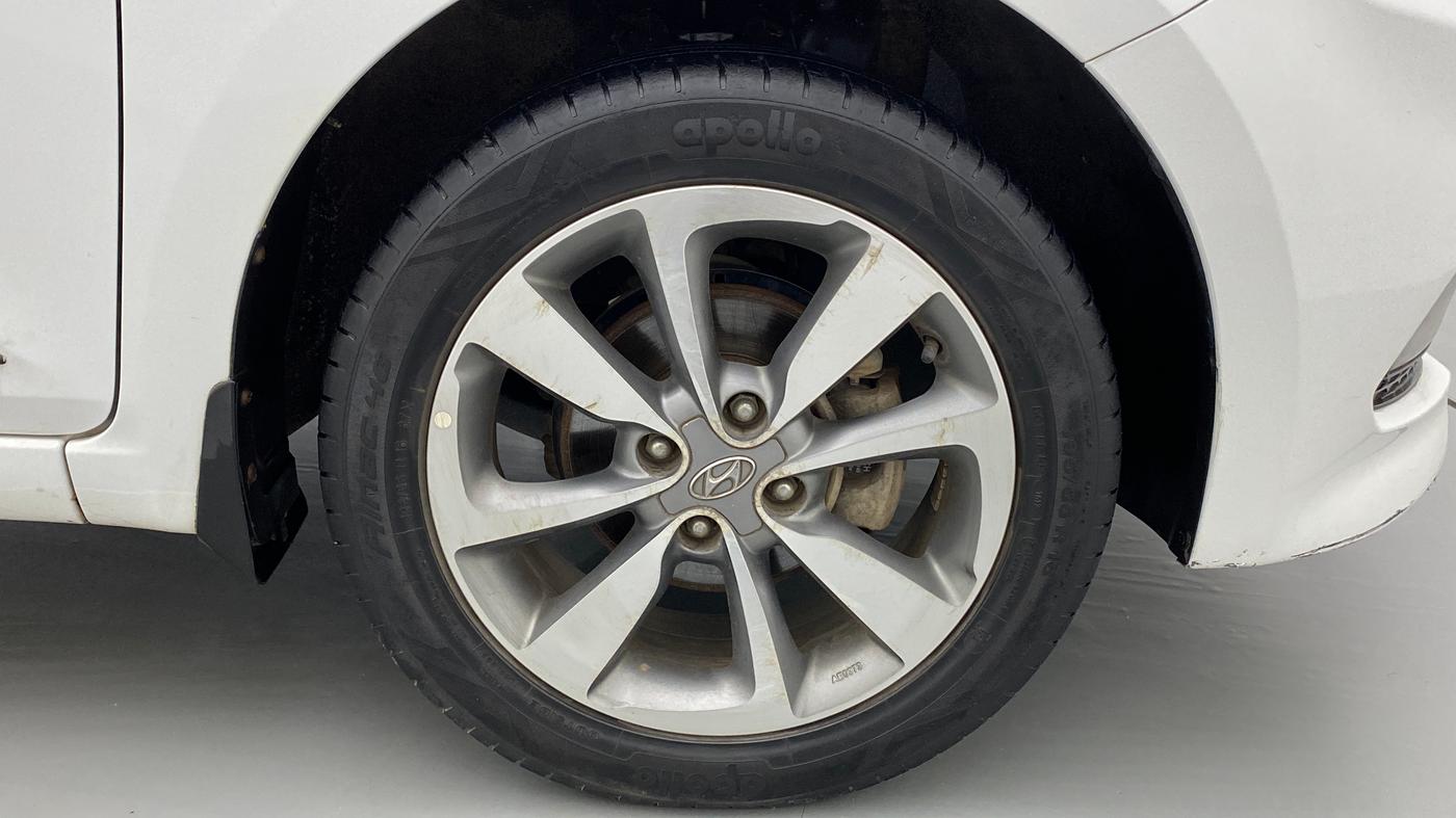 2017 Hyundai Elite i20 ASTA 1.2 (O), Petrol, Manual, 41,497 km, Right Front Wheel