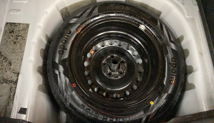 2021 Skoda KUSHAQ AMBITION 1.0L TSI AT, Petrol, Automatic, 74,587 km, Spare Tyre