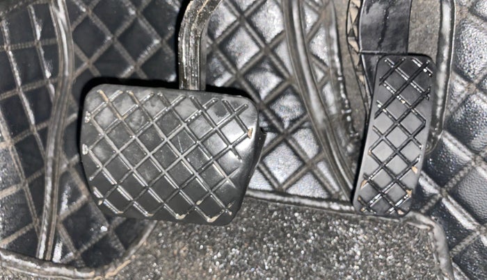 2021 Skoda KUSHAQ AMBITION 1.0L TSI AT, Petrol, Automatic, 74,587 km, Pedals