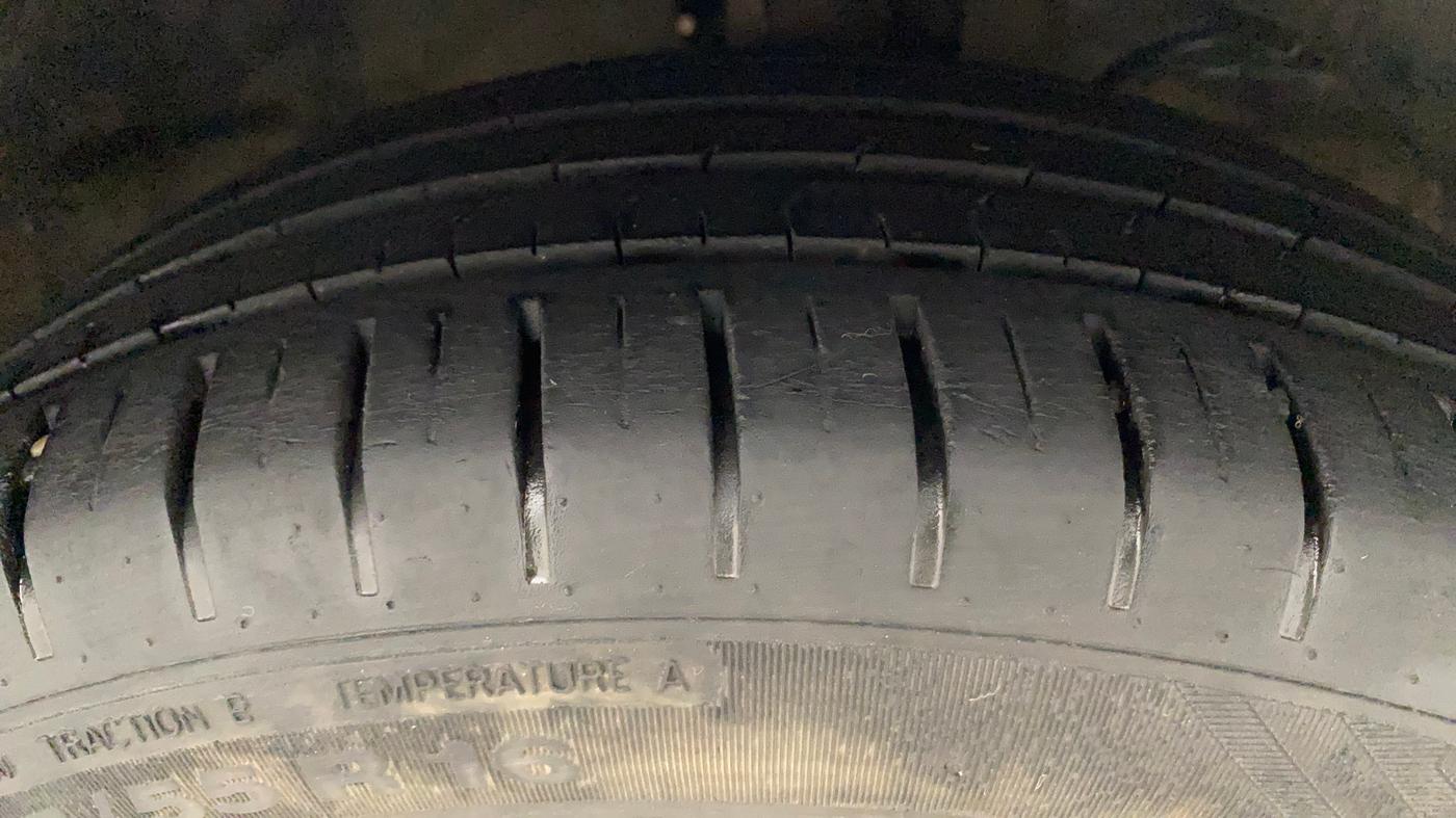 2020 Maruti Baleno ZETA CVT PETROL 1.2, Petrol, Automatic, 34,645 km, Right Front Tyre Tread