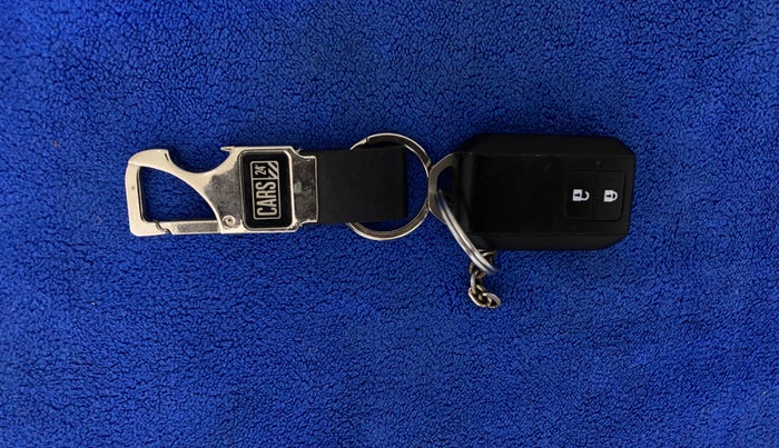 2020 Maruti Baleno ZETA CVT PETROL 1.2, Petrol, Automatic, 34,645 km, Key Close Up