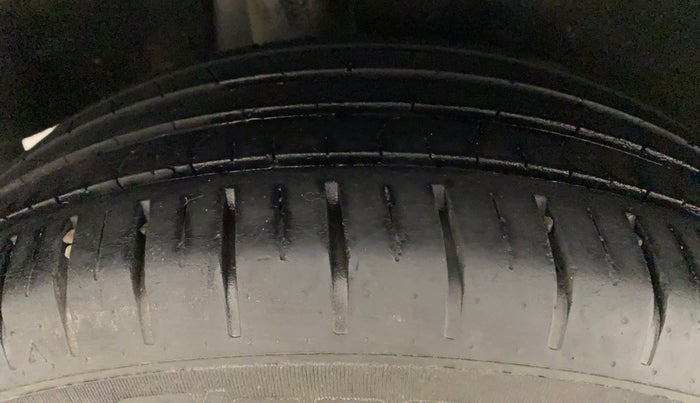 2020 Maruti Baleno ZETA CVT PETROL 1.2, Petrol, Automatic, 34,645 km, Right Rear Tyre Tread