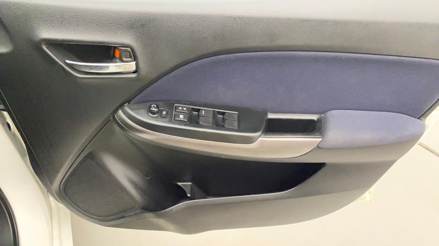 2020 Maruti Baleno ZETA CVT PETROL 1.2, Petrol, Automatic, 34,645 km, Driver Side Door Panels Control