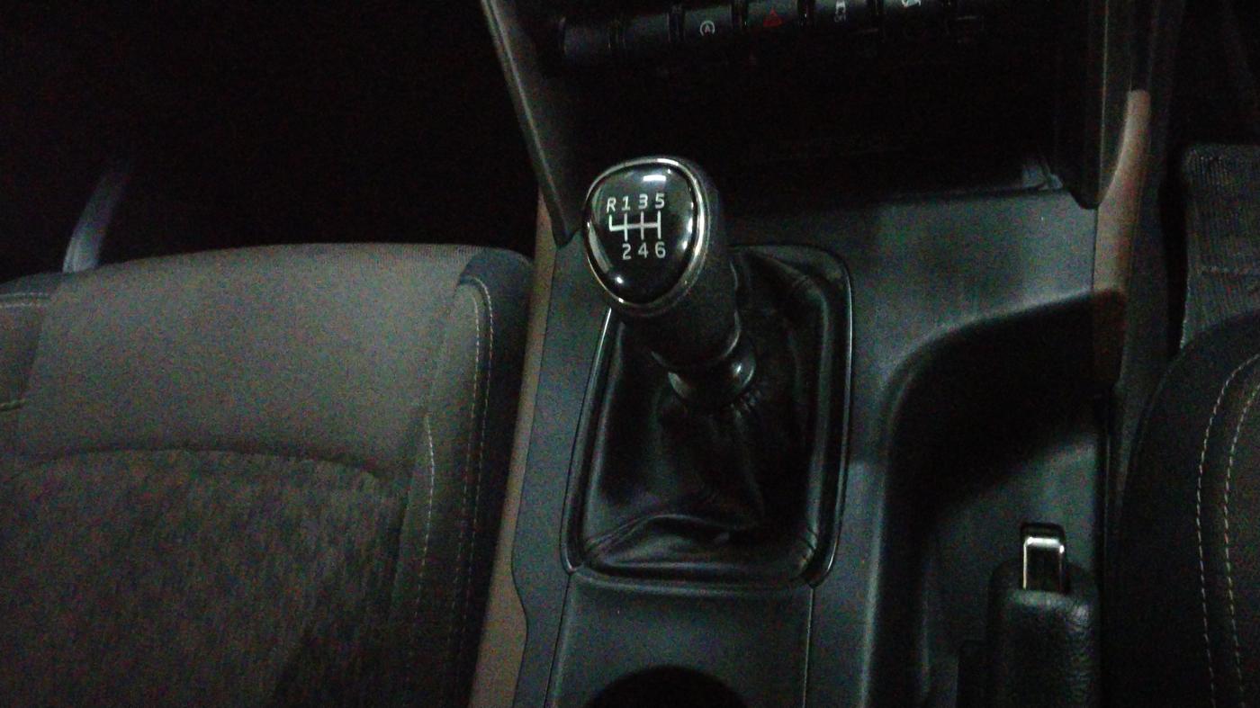 2025 Mahindra SCORPIO-N Z4 PETROL MT 7 STR (E), Petrol, Manual, 6,279 km, Gear Lever