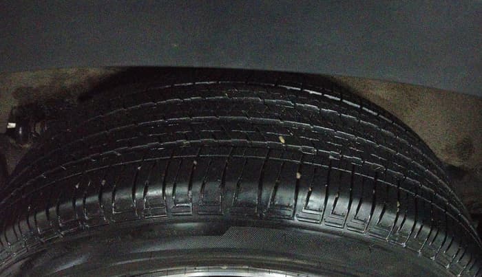 2025 Mahindra SCORPIO-N Z4 PETROL MT 7 STR (E), Petrol, Manual, 6,279 km, Right Rear Tyre Tread