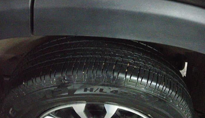 2025 Mahindra SCORPIO-N Z4 PETROL MT 7 STR (E), Petrol, Manual, 6,279 km, Left Rear Tyre Tread